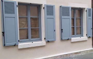 VOLETS BATTANTS BOIS - BATIMENTS DE FRANCE