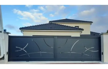 PORTIL ALU CETAL GRIS ANTHRACITE AVEC TOLE DECORATIVE